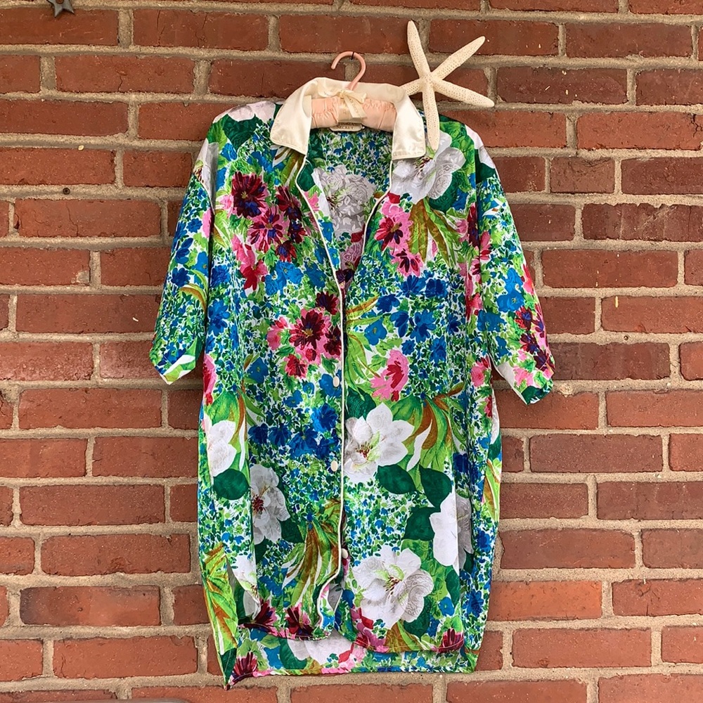 🏝Vintage Victoria’s Secret Bahama Night Shirt